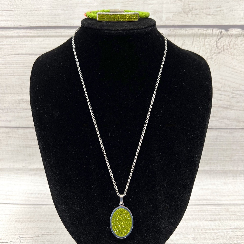 NECKLACE AND BRACELET SET (054)